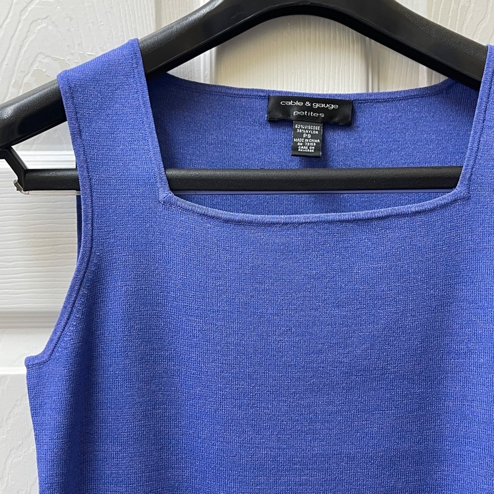 Cable & Gauge Women's Petite PS Purple‎ Square Neck Sleeveless Knit Pullover